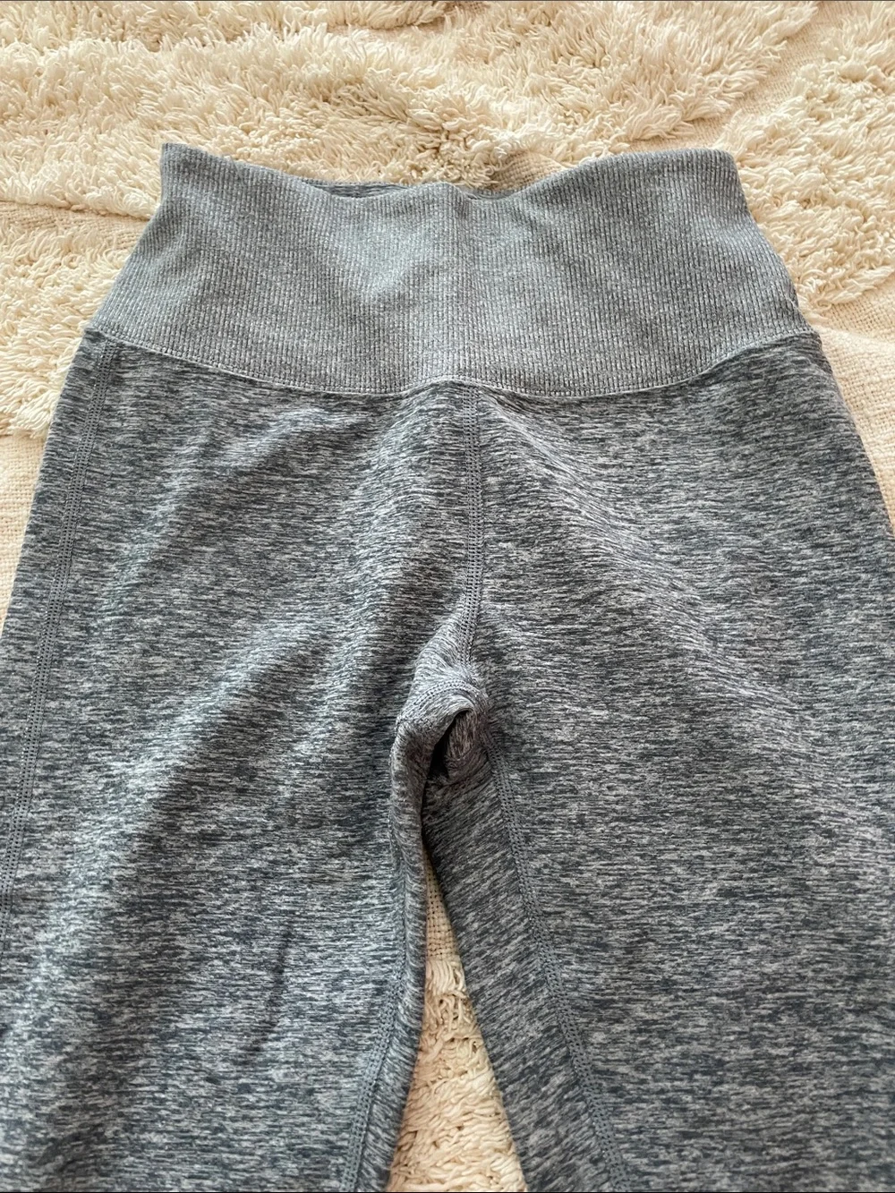 EUC Alo yoga 7/8 high waist lounge leggings in blue haze heather size XS